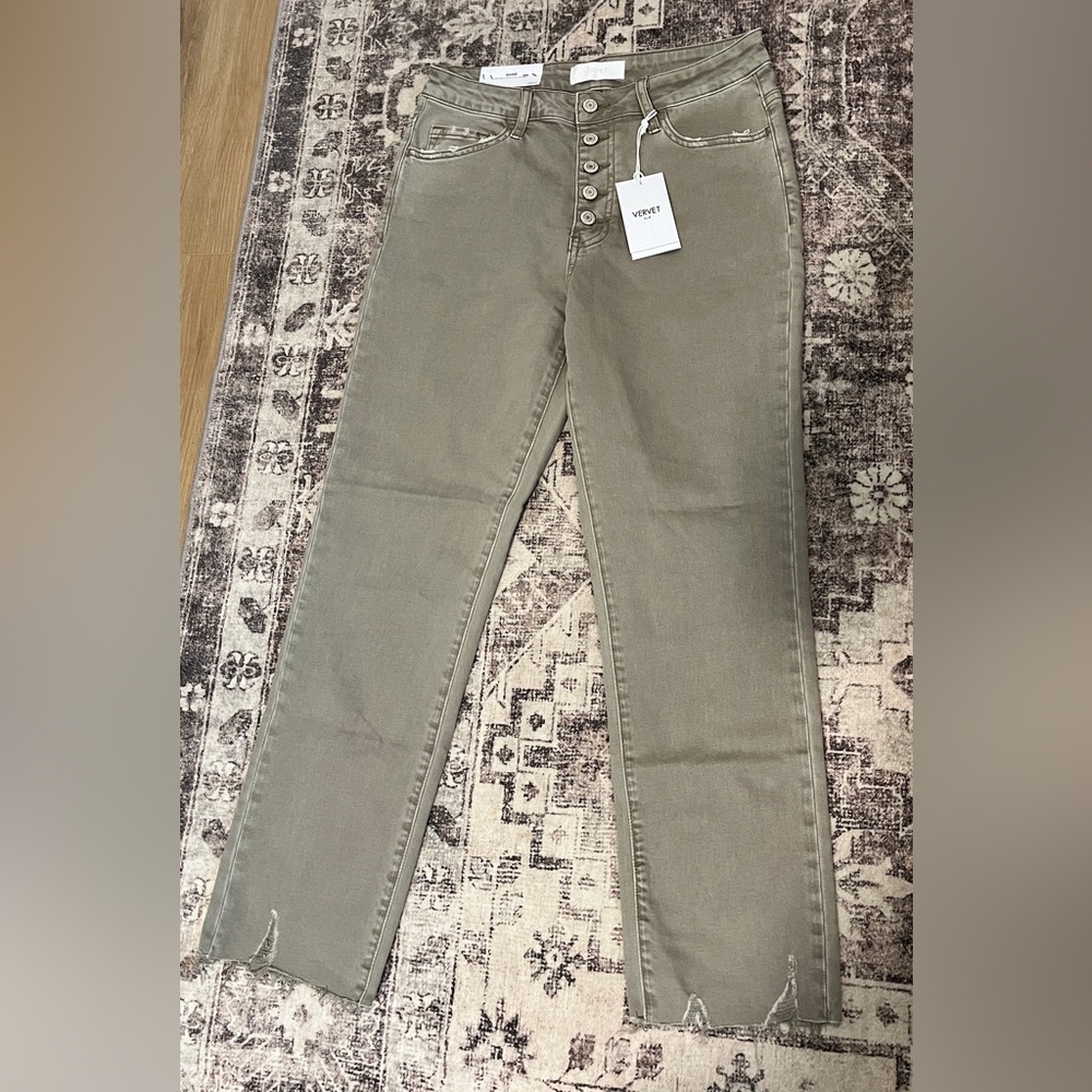 Vervet Jeanne High Rise Slim Straight
